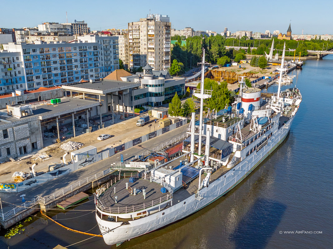 Kaliningrad (Калининград, Königsberg)